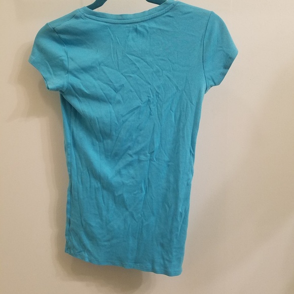 Plain blue tshirt - Picture 2 of 5